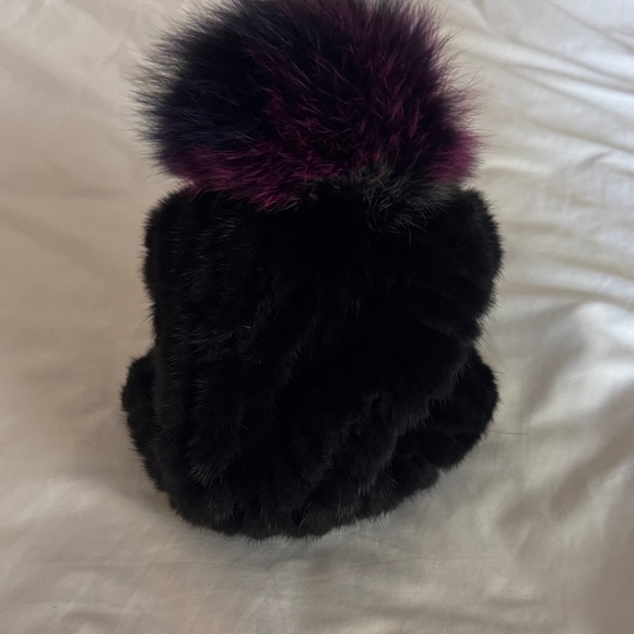 Jocelyn Black Mink/Fox Fur Winter Hat - Picture 2 of 3